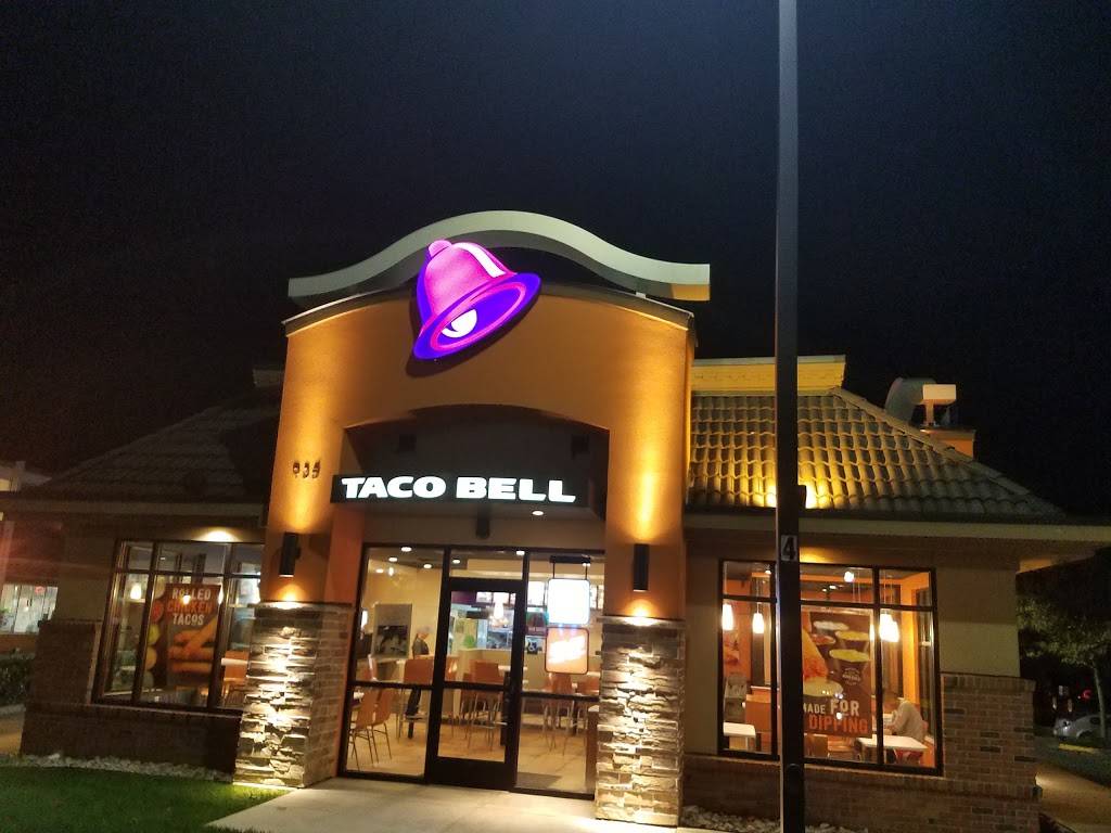 Taco Bell | meal takeaway | 935 W Broad St, Falls Church, VA 22046, USA | 7032419608 OR +1 703-241-9608