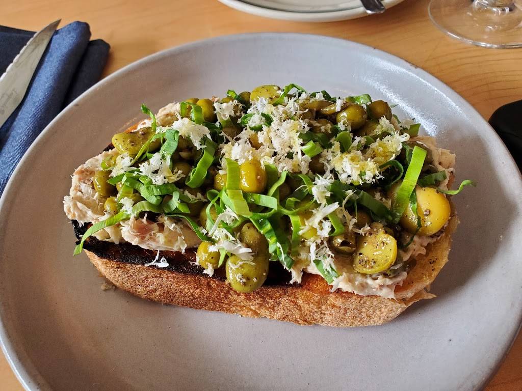 Voyager | restaurant | 600 Vester St, Ferndale, MI 48220, USA | 2486584999 OR +1 248-658-4999