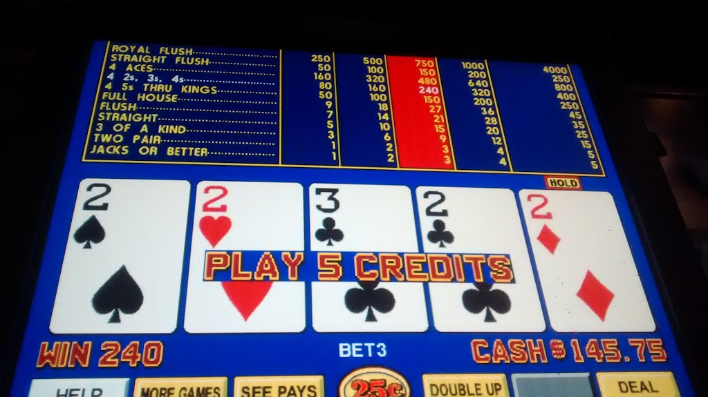 Saddle N Spurs Saloon | restaurant | 2333 N Jones Blvd # 108, Las Vegas, NV 89108, USA | 7026466292 OR +1 702-646-6292