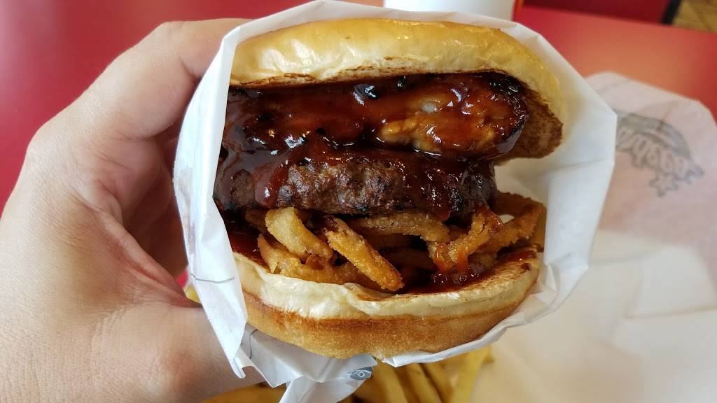 Hardees | restaurant | 1022 Main St, Altavista, VA 24517, USA | 4343695323 OR +1 434-369-5323