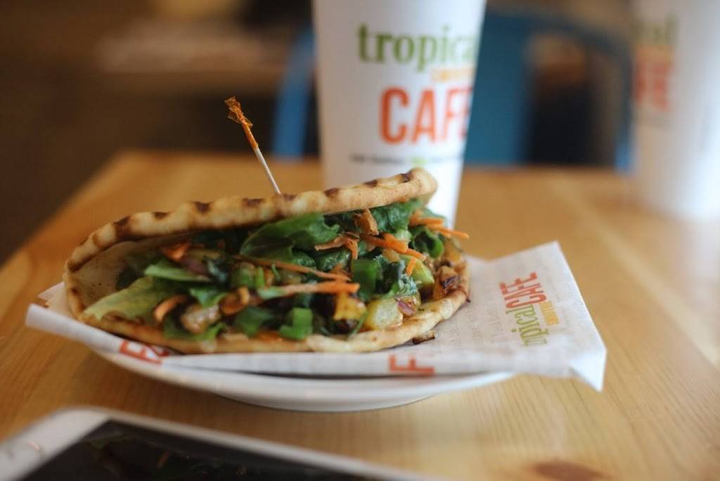 Tropical Smoothie Cafe | restaurant | 3610-G King St, Alexandria, VA 22302, USA | 5719700126 OR +1 571-970-0126