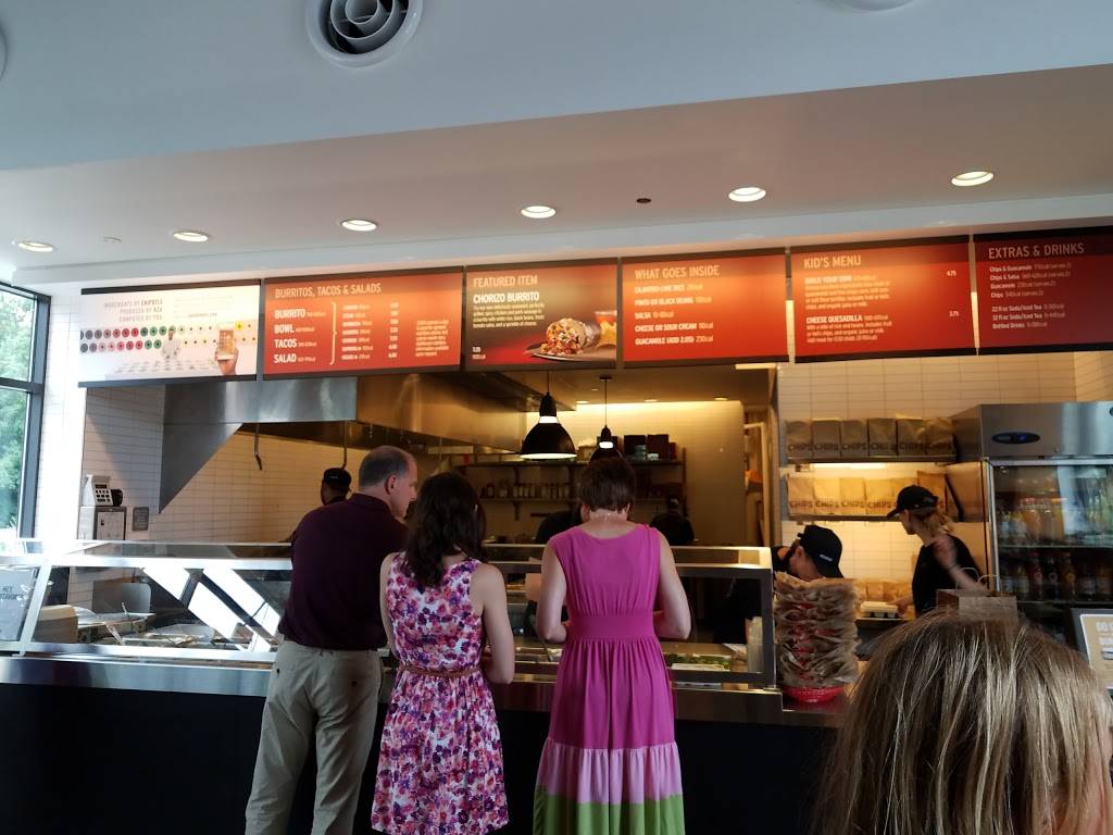 Chipotle Mexican Grill | restaurant | 569 N Main St, Doylestown, PA 18901, USA | 2153488695 OR +1 215-348-8695