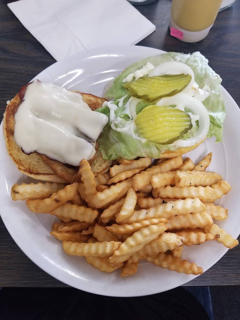 Chuck Wagon Home Cooking | restaurant | 60 E Main St, Apopka, FL 32703, USA | 4078861233 OR +1 407-886-1233