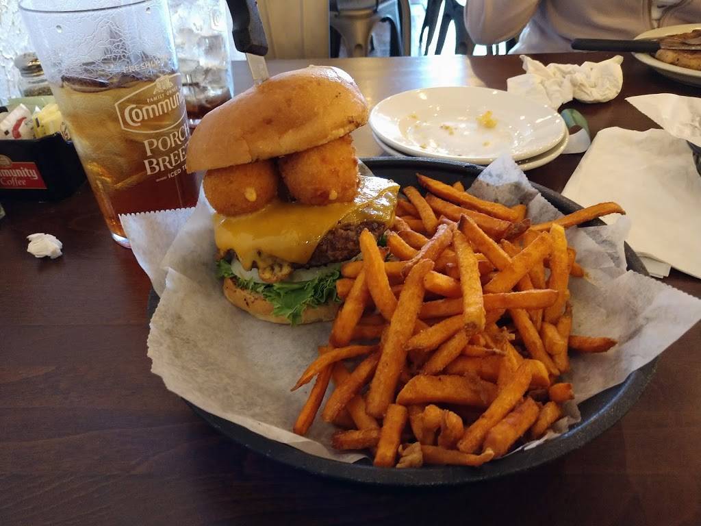 Southern Fried | restaurant | 130 E Broad St, Mineola, TX 75773, USA | 9036388194 OR +1 903-638-8194