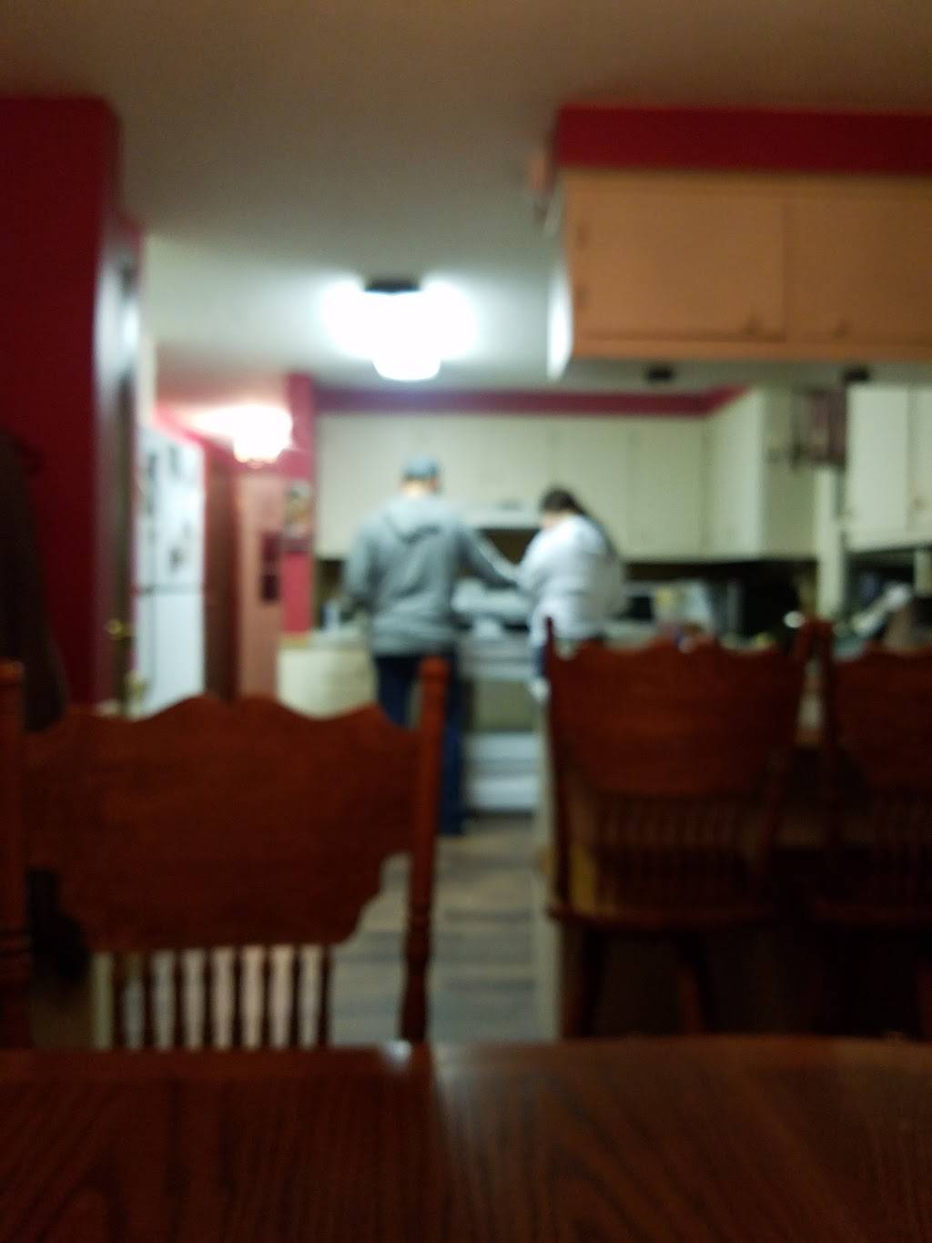 Boozers Bed and Breakfast | restaurant | 13905 Rd A, Leipsic, OH 45856, USA | 4192312179 OR +1 419-231-2179