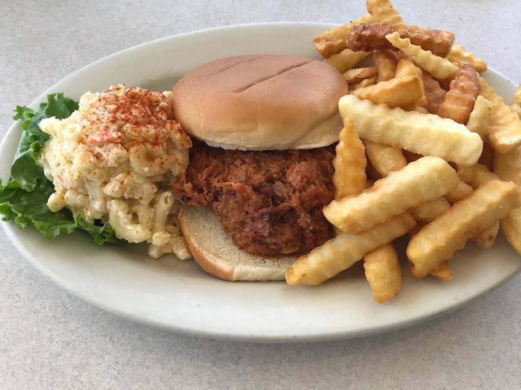 Merks Place | restaurant | 2106 W 3rd St, Farmville, VA 23901, USA | 4343924746 OR +1 434-392-4746