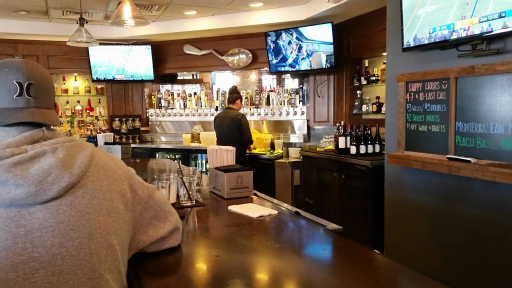 The Crooked Spoon Gastropub | restaurant | 200 Citrus Tower Blvd, Clermont, FL 34711, USA | 3524047808 OR +1 352-404-7808