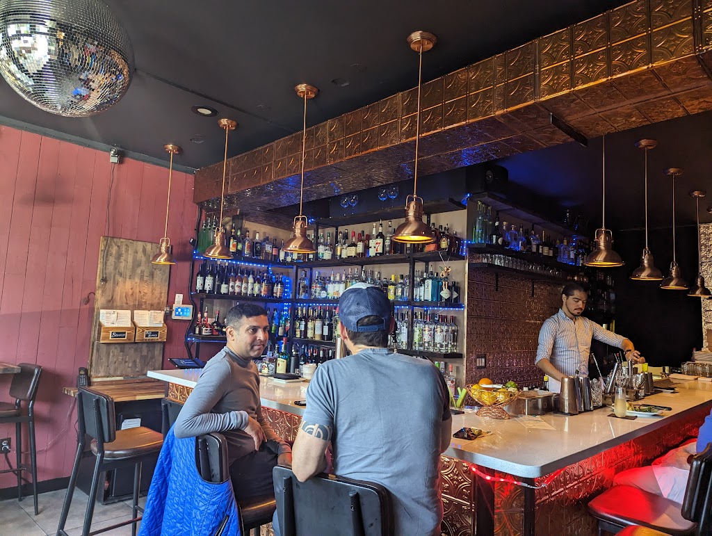 Copper Bar Kitchen & Microbrewery | restaurant | 4092 18th St, San Francisco, CA 94114, USA | 4155291122 OR +1 415-529-1122