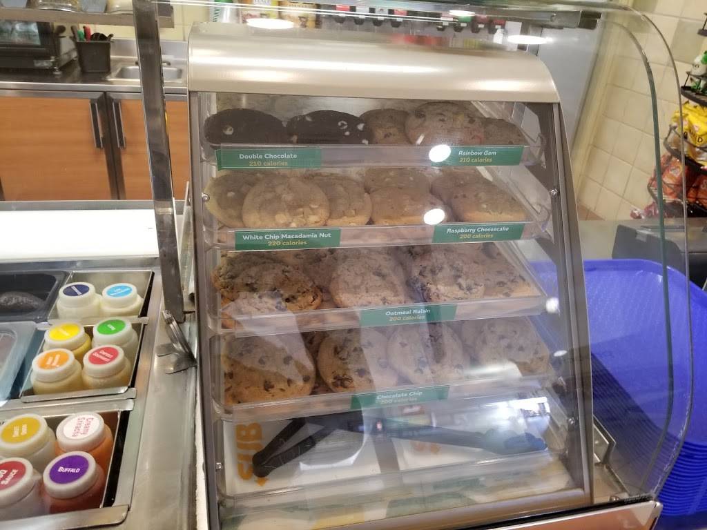 Subway Restaurants | restaurant | 1855 41st Ave Space R 03, Capitola, CA 95010, USA | 8314625068 OR +1 831-462-5068