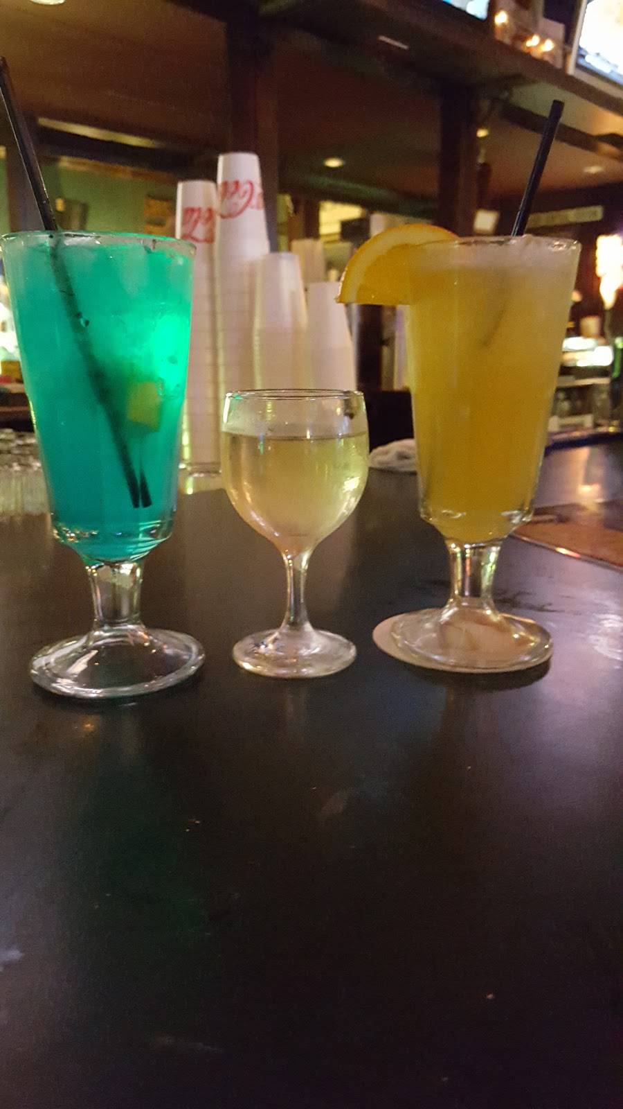 Livingstons Amusement Center | restaurant | 5947 Clark Center Ave, Sarasota, FL 34238, USA | 9419257665 OR +1 941-925-7665