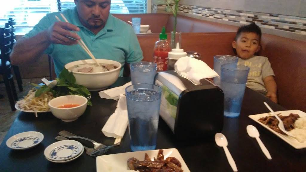 New Saigon | meal delivery | 630 S Federal Blvd, Denver, CO 80219, USA | 3039364954 OR +1 303-936-4954