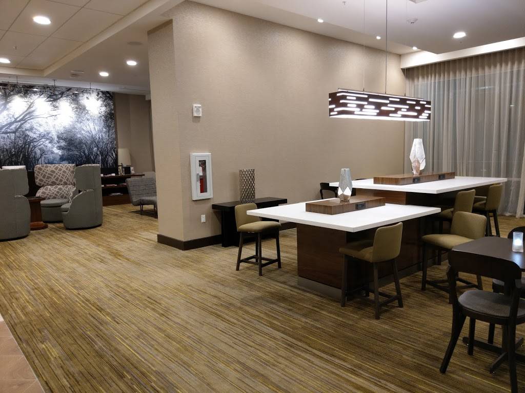 The Bistro 2.0 | restaurant | 308 N Woodland Blvd, DeLand, FL 32720, USA | 3869439500 OR +1 386-943-9500