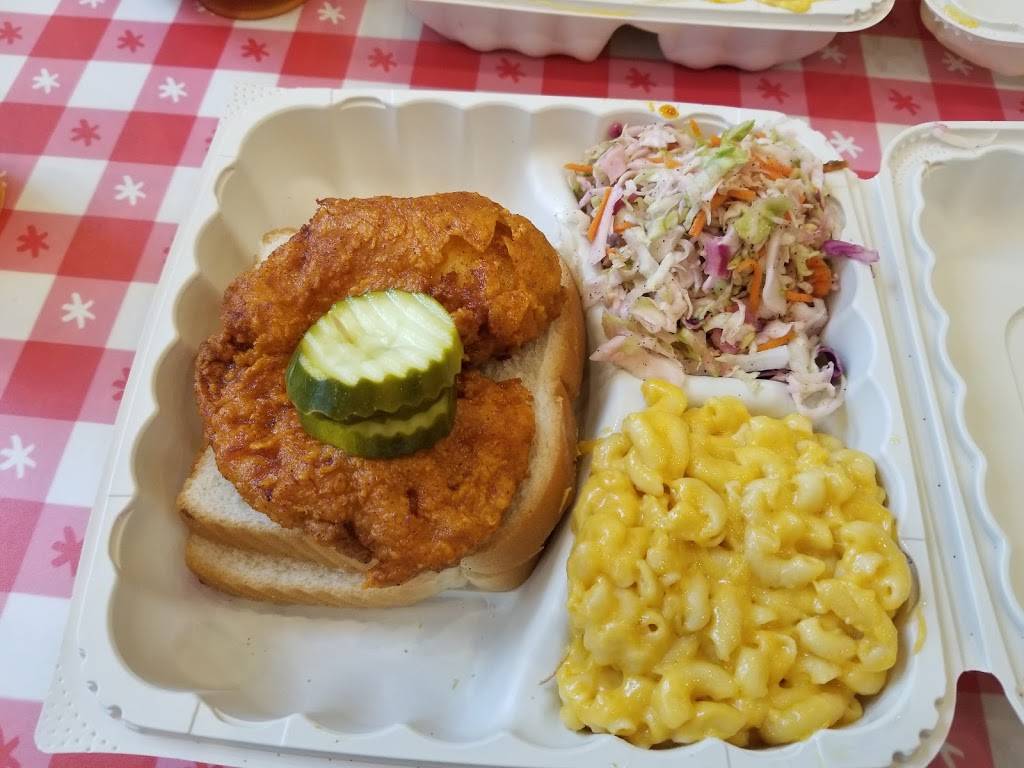 Hot Chicken Takeover | restaurant | 4198 Worth Ave, Columbus, OH 43219, USA | 6145327435 OR +1 614-532-7435