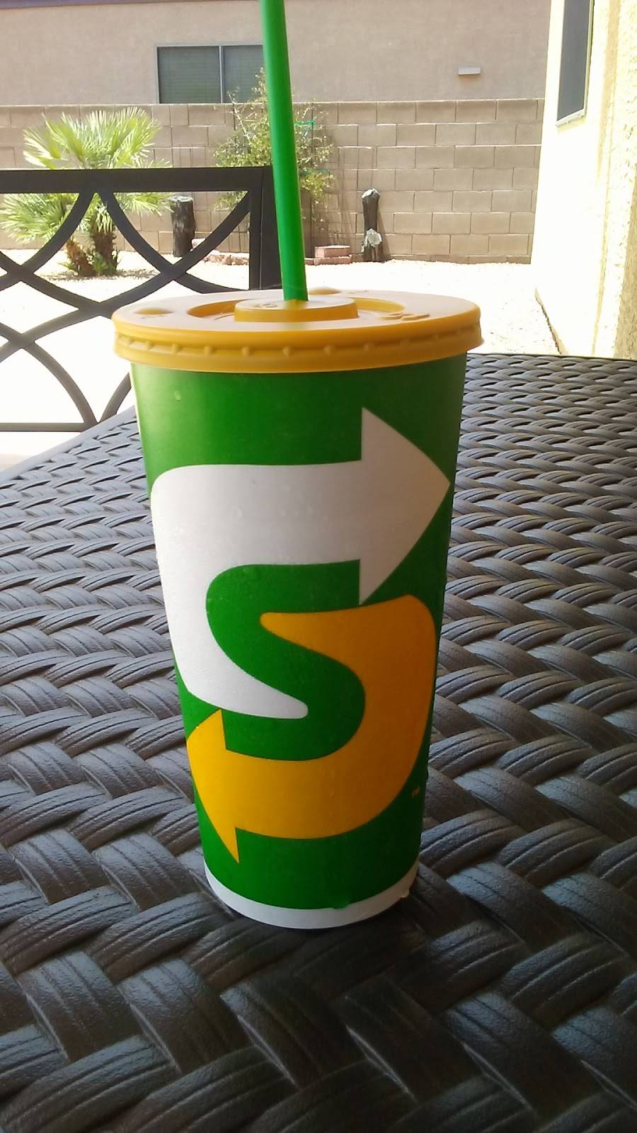 Subway | meal takeaway | 15250 N Oracle Rd Suite 190, Catalina, AZ 85739, USA | 5208256593 OR +1 520-825-6593