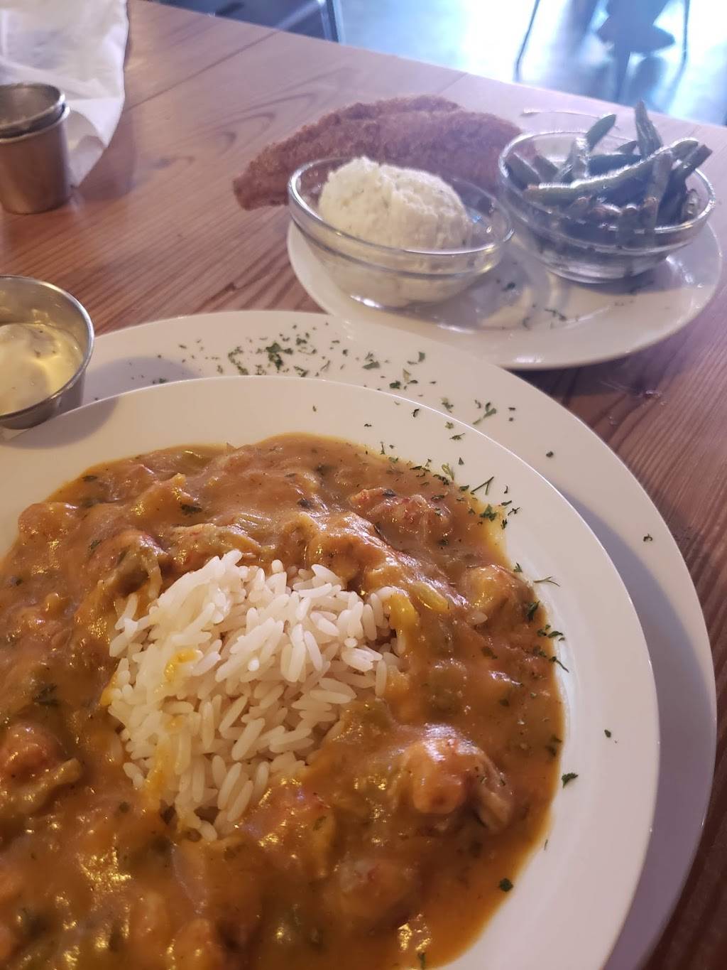 Stellas Kitchen | restaurant | 121 Washington St, Napoleonville, LA 70390, USA | 9855133479 OR +1 985-513-3479