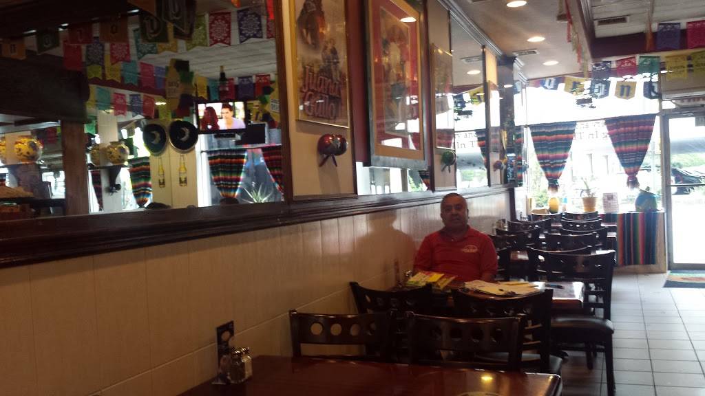 Little Mexico | restaurant | 280 Post Ave, Westbury, NY 11590, USA | 5163332038 OR +1 516-333-2038