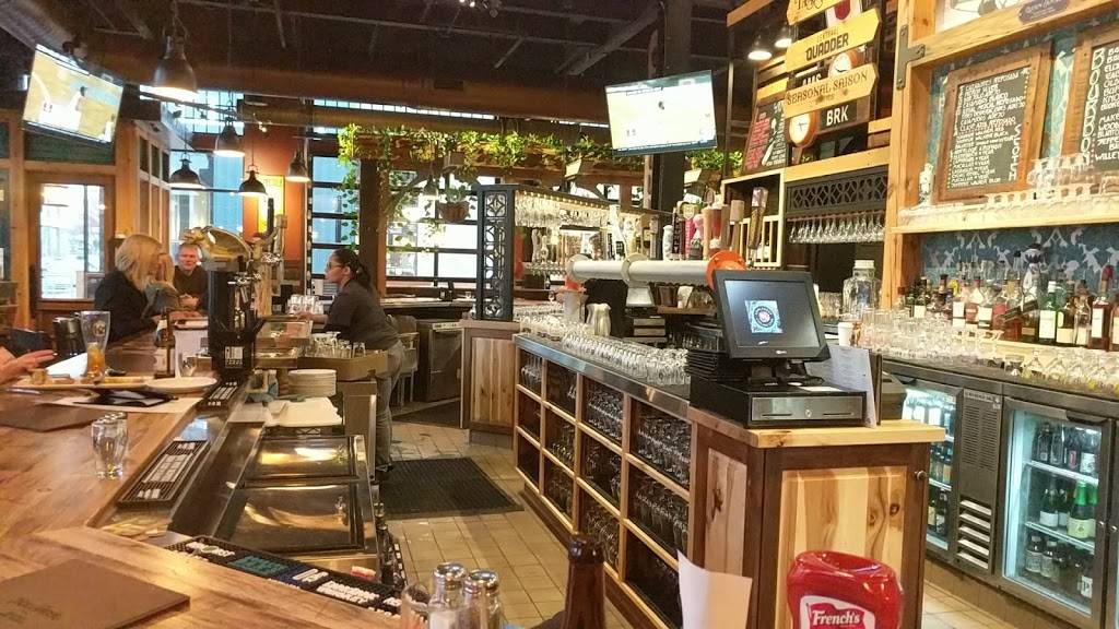 Café Hollander - Brookfield | restaurant | 20150 Union St, Brookfield, WI 53045, USA | 2627854490 OR +1 262-785-4490