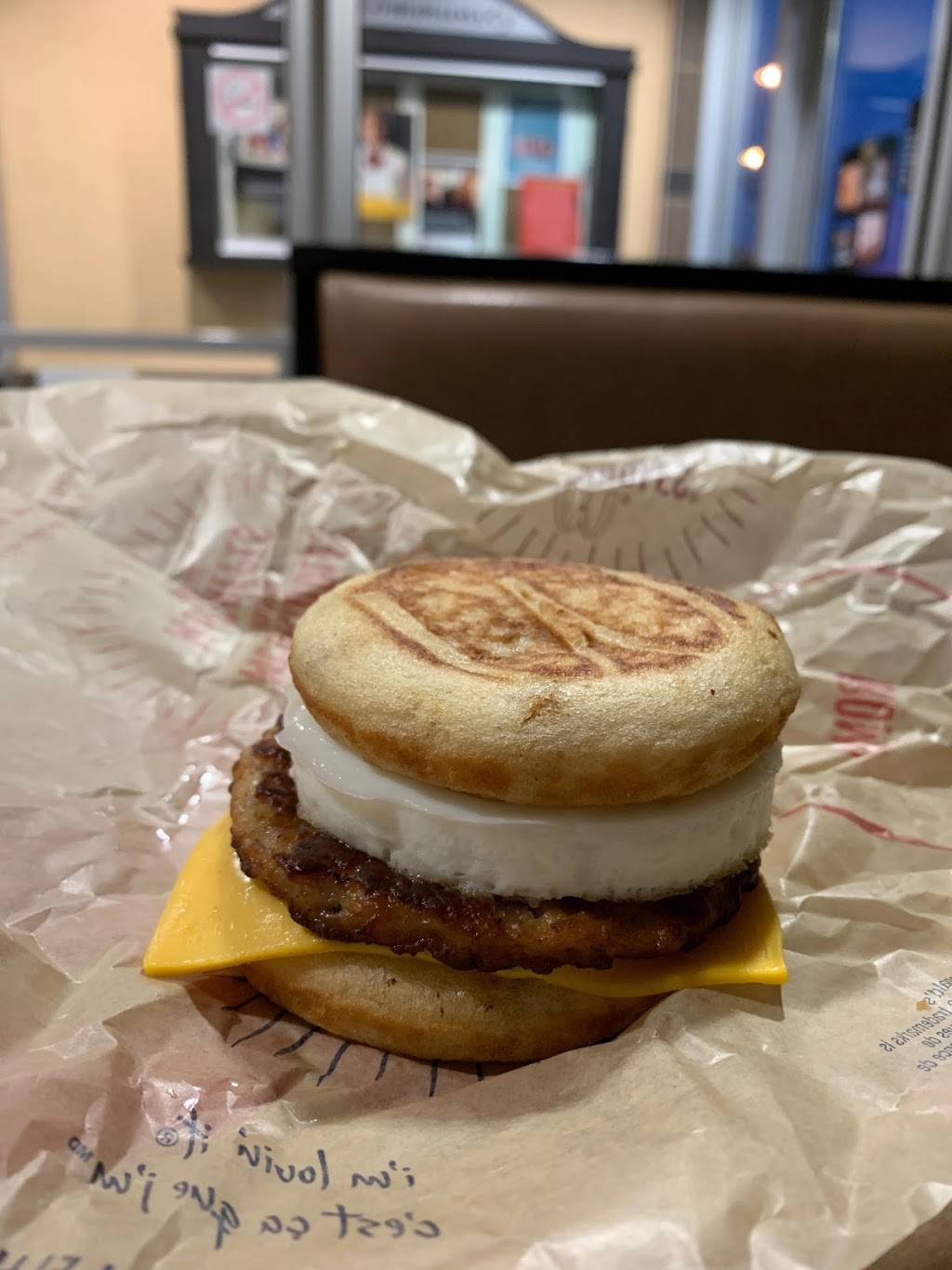 McDonalds | cafe | 11005 Yonge St, Richmond Hill, ON L4C 3E3, Canada | 9057806740 OR +1 905-780-6740