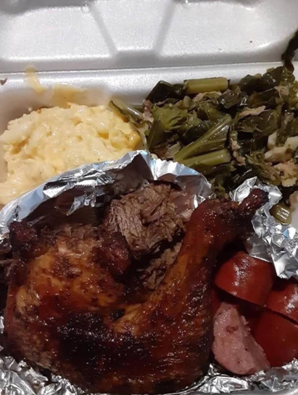 Skinny Black BBQ & More | restaurant | 3102 Martin Luther King Dr, San Antonio, TX 78220, USA | 2104550792 OR +1 210-455-0792