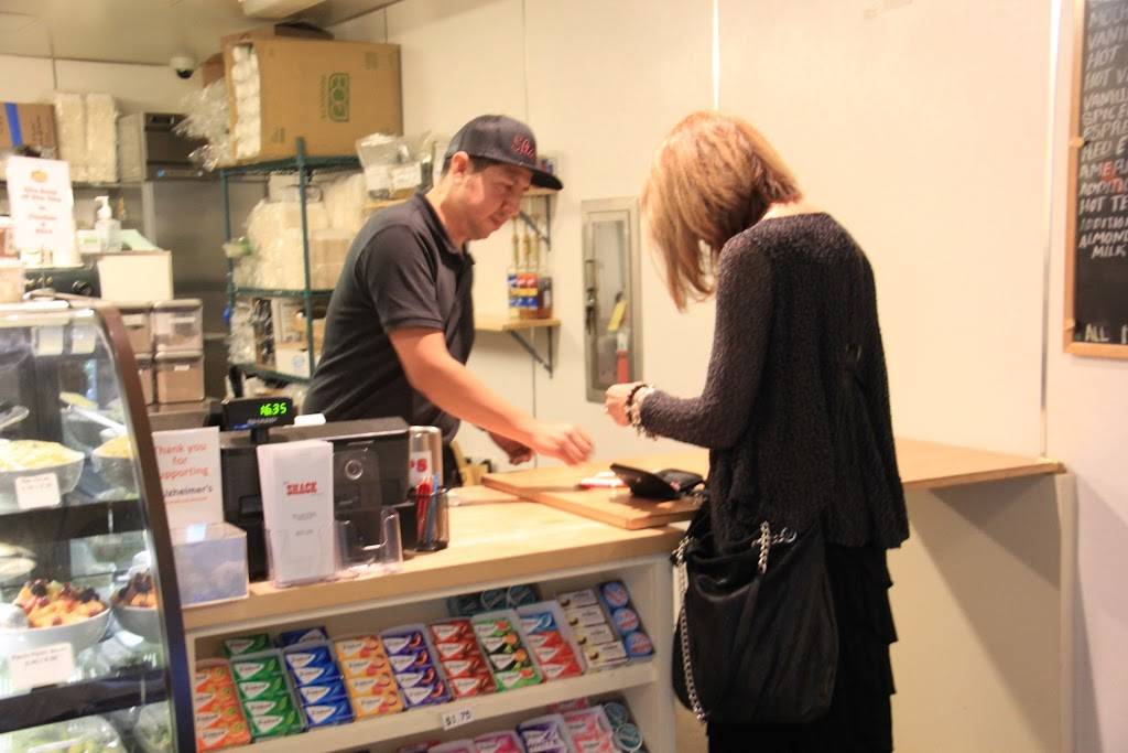 The Shack in the Back By The Bel-Air Restaurant | cafe | 662 N Sepulveda Blvd, Los Angeles, CA 90049, USA | 3104405546 OR +1 310-440-5546