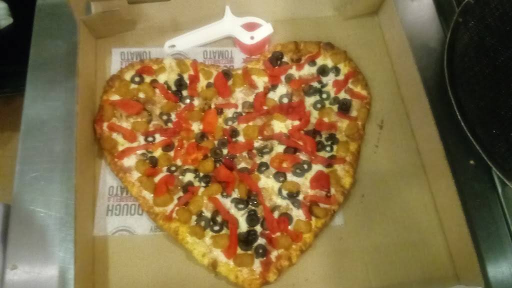 Manhattan Pizza | restaurant | 12975 Highland Crossing Dr C, Herndon, VA 20171, USA | 7034816580 OR +1 703-481-6580