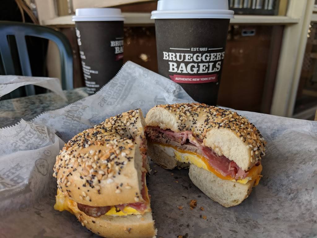 Brueggers Bagels | cafe | 2743 E, CA-1, Corona Del Mar, CA 92625, USA | 9497234485 OR +1 949-723-4485