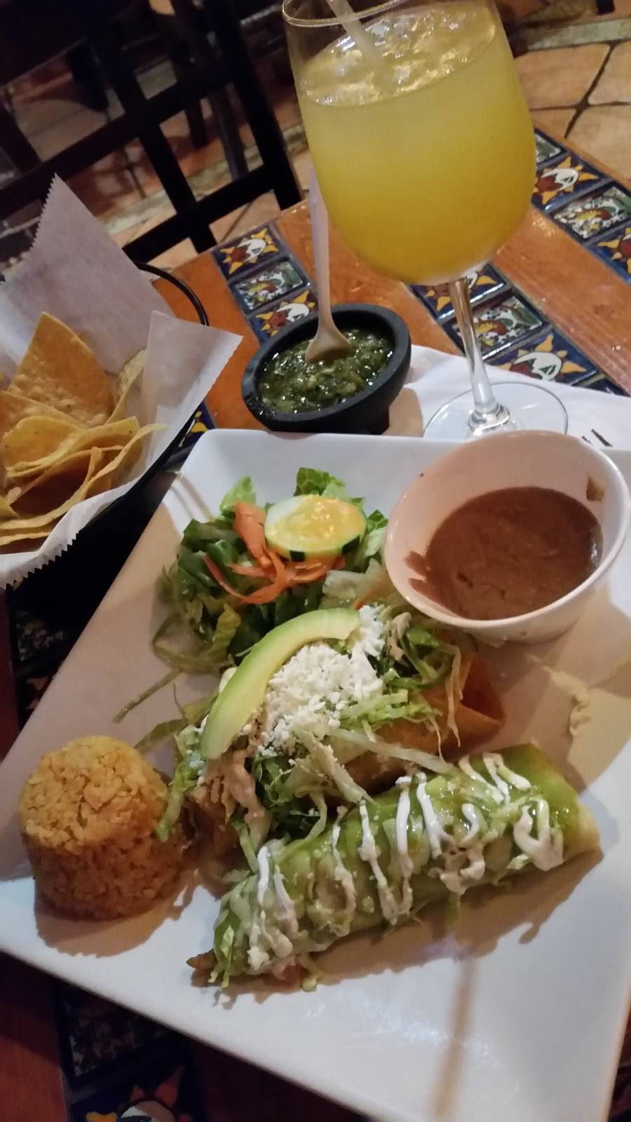 La Herradura | restaurant | 563 Main St, New Rochelle, NY 10801, USA | 9142352055 OR +1 914-235-2055