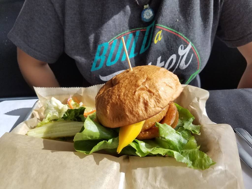 The Pink Chihuahua | restaurant | 700 La Salle St, Ottawa, IL 61350, USA | 8153245227 OR +1 815-324-5227