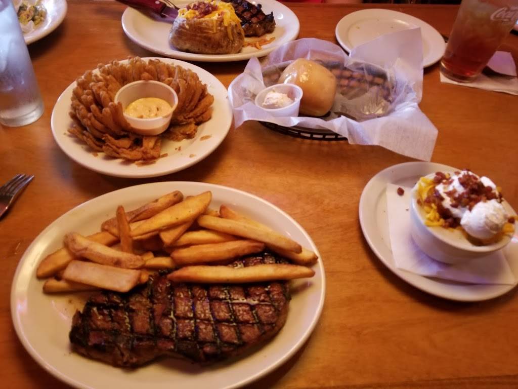 Texas Roadhouse | restaurant | 11973 S Strang Line Rd, Olathe, KS 66062, USA | 9133978222 OR +1 913-397-8222