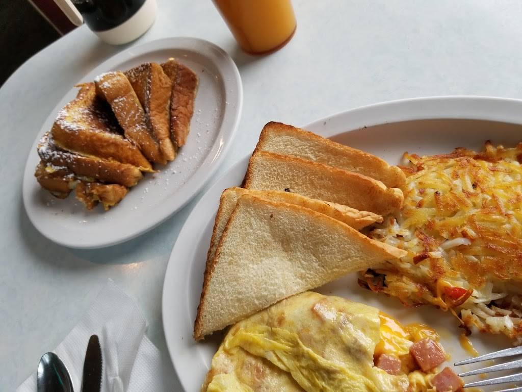 Troys 105 Diner | restaurant | 1286 NC-105, Boone, NC 28607, USA | 8282651344 OR +1 828-265-1344