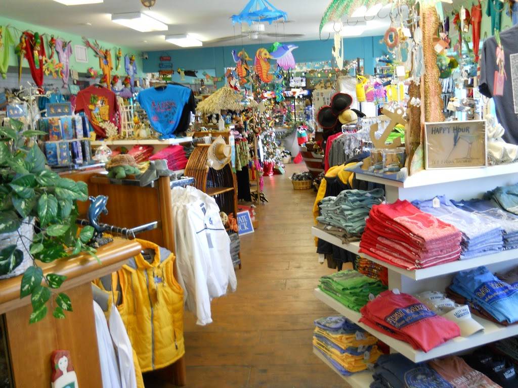 Salty Sams Marina | restaurant | 2500 Main St, Fort Myers Beach, FL 33931, USA | 2394637333 OR +1 239-463-7333