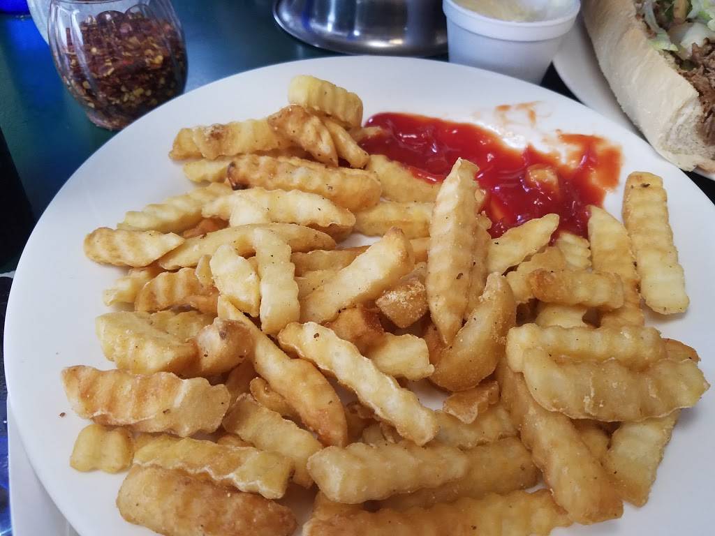 Joes Place | restaurant | 402 E Main St, Louisa, VA 23093, USA | 5409679200 OR +1 540-967-9200