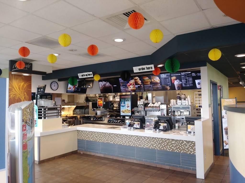 McDonalds | cafe | 820 Young St, Tonawanda, NY 14150, USA | 7162130029 OR +1 716-213-0029