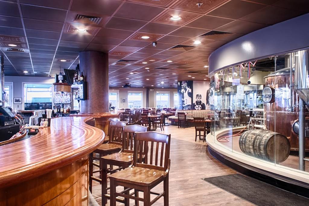 Top of the Hill Restaurant & Brewery | restaurant | 100 E Franklin St #300, Chapel Hill, NC 27514, USA | 9199298676 OR +1 919-929-8676