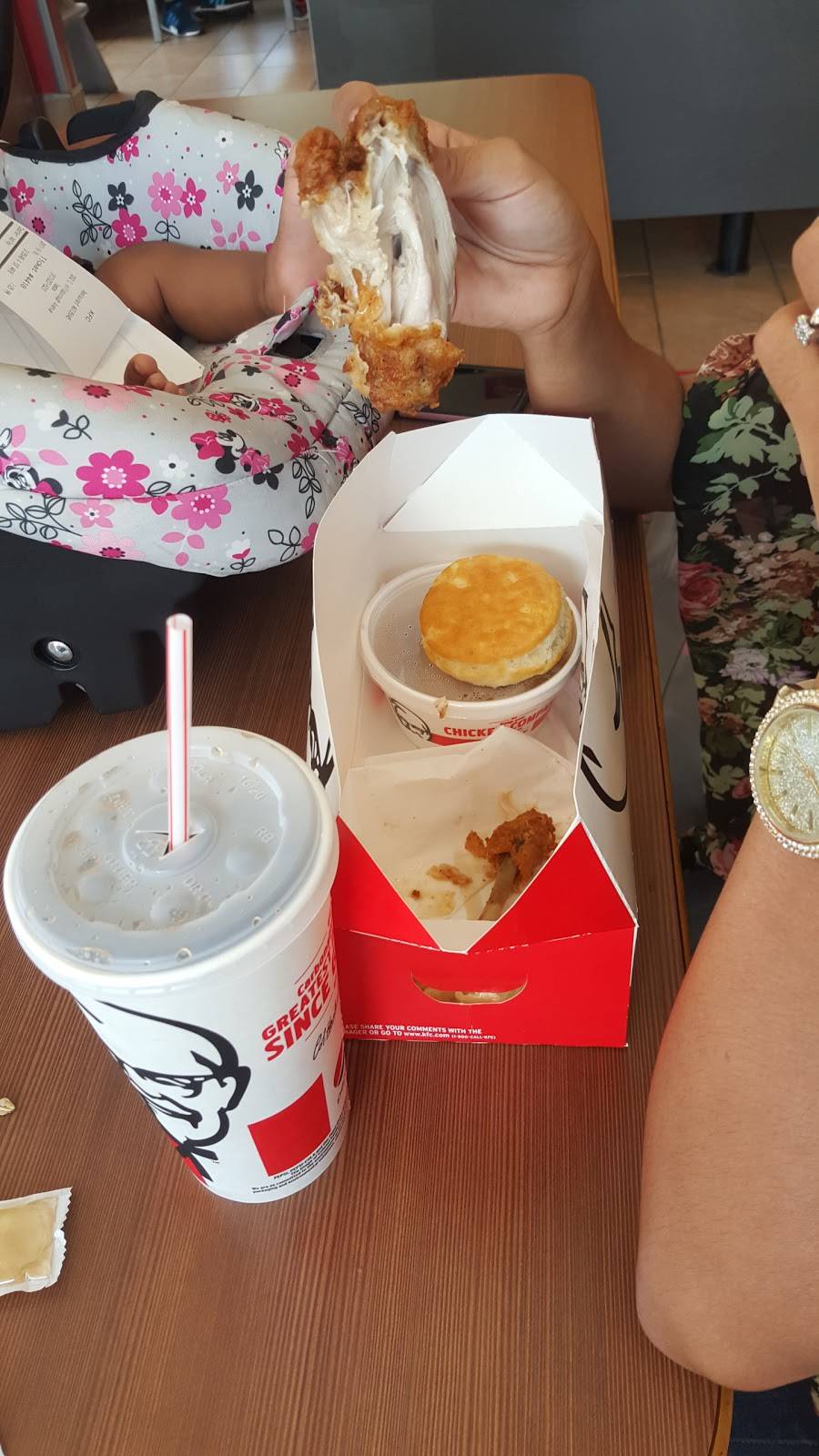 KFC | restaurant | 3202 E Hillsborough Ave, Tampa, FL 33610, USA | 8132375231 OR +1 813-237-5231