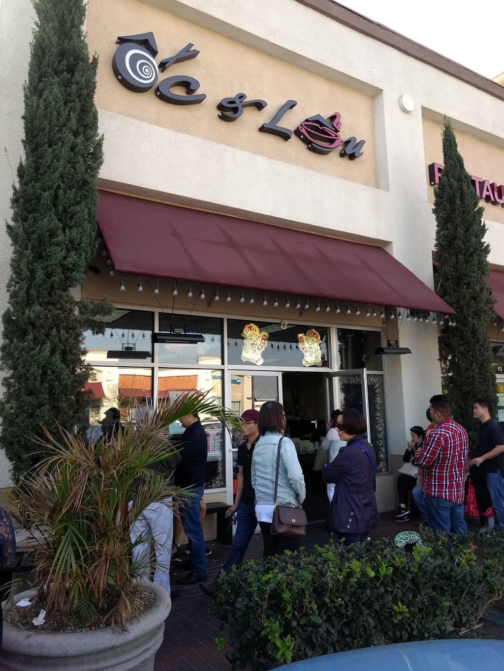 Ốc & Lẩu | restaurant | 10130 Garden Grove Blvd, Garden Grove, CA 92843, USA | 7146362000 OR +1 714-636-2000