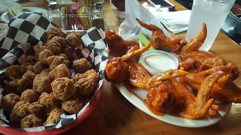 The Stables Downtown Grill | restaurant | 206 N Spring St, Tupelo, MS 38804, USA | 6628401100 OR +1 662-840-1100