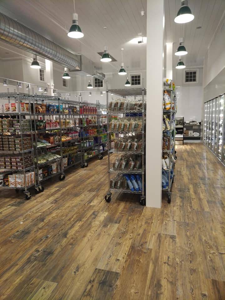 Damarks Market | meal takeaway | 331 Three Mile Harbor Rd, East Hampton, NY 11937, USA | 6313240691 OR +1 631-324-0691