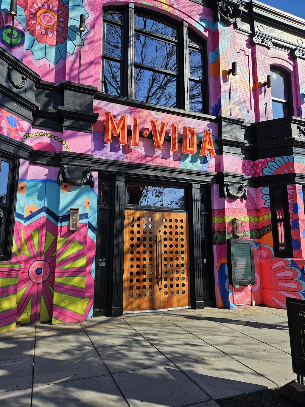 MI VIDA | restaurant | 1901 14th St NW, Washington, DC 20009, USA | 2025975445 OR +1 202-597-5445