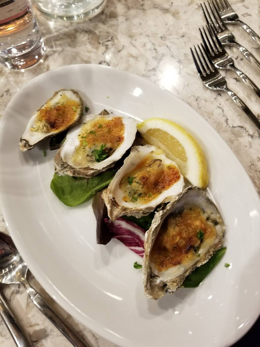 delecTable | restaurant | 3248 University Ave, Madison, WI 53705, USA | 6082040300 OR +1 608-204-0300