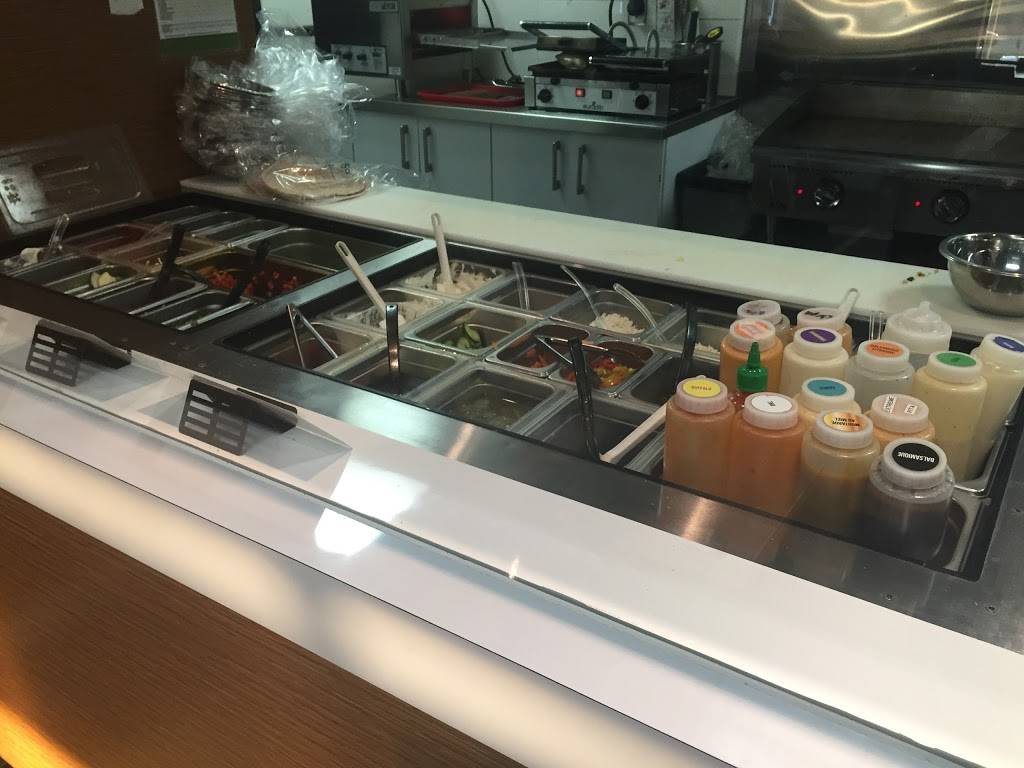 Extrême Pita | restaurant | 99 235 Rte, Ange-Gardien, QC J0E 1E0, Canada | 4502923737 OR +1 450-292-3737