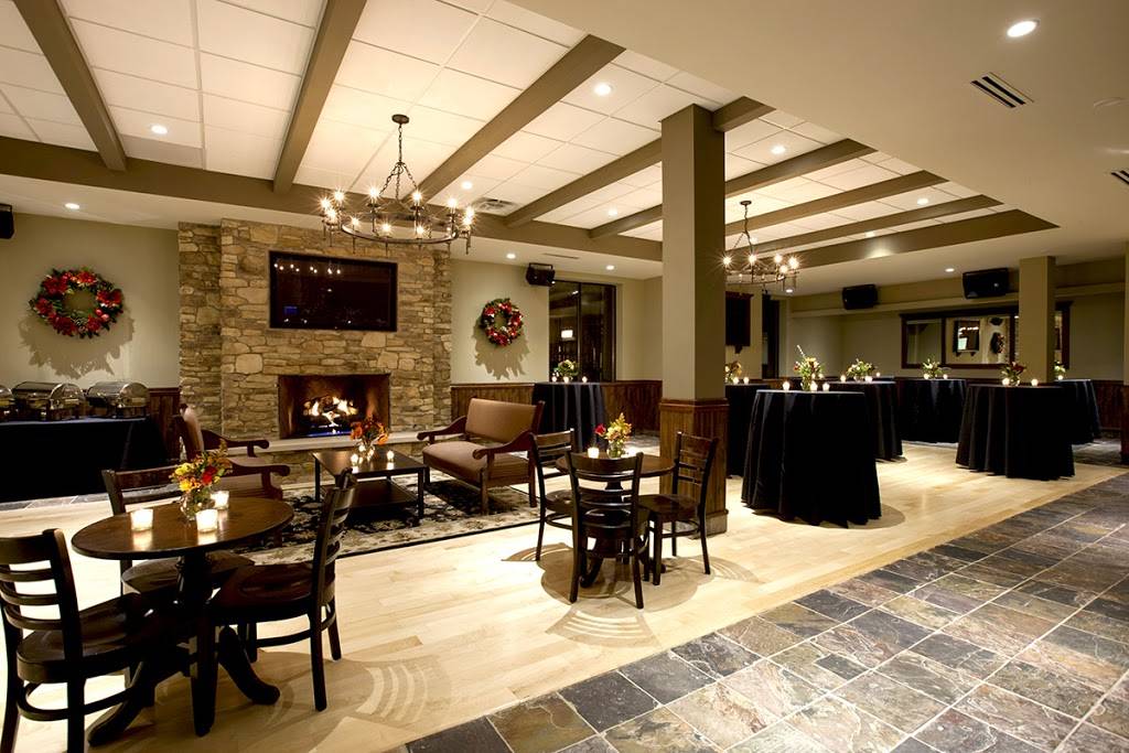 The Curragh Irish Pub | restaurant | 6705 N Northwest Hwy, Chicago, IL 60631, USA | 7737746170 OR +1 773-774-6170