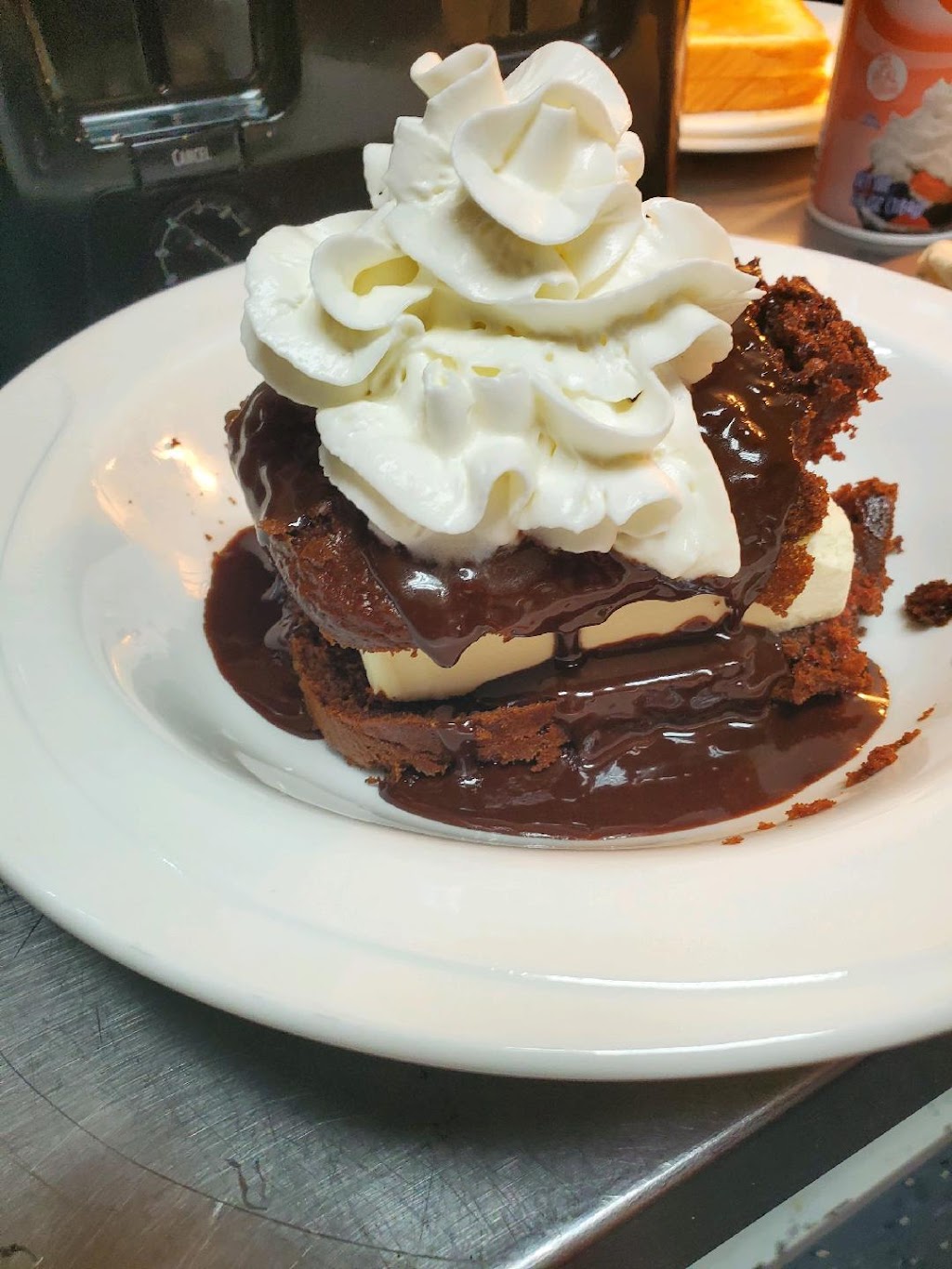 Early Bird Cafe | restaurant | 414 Andrews Ave, Hartsville, TN 37074, USA | 6156803131 OR +1 615-680-3131