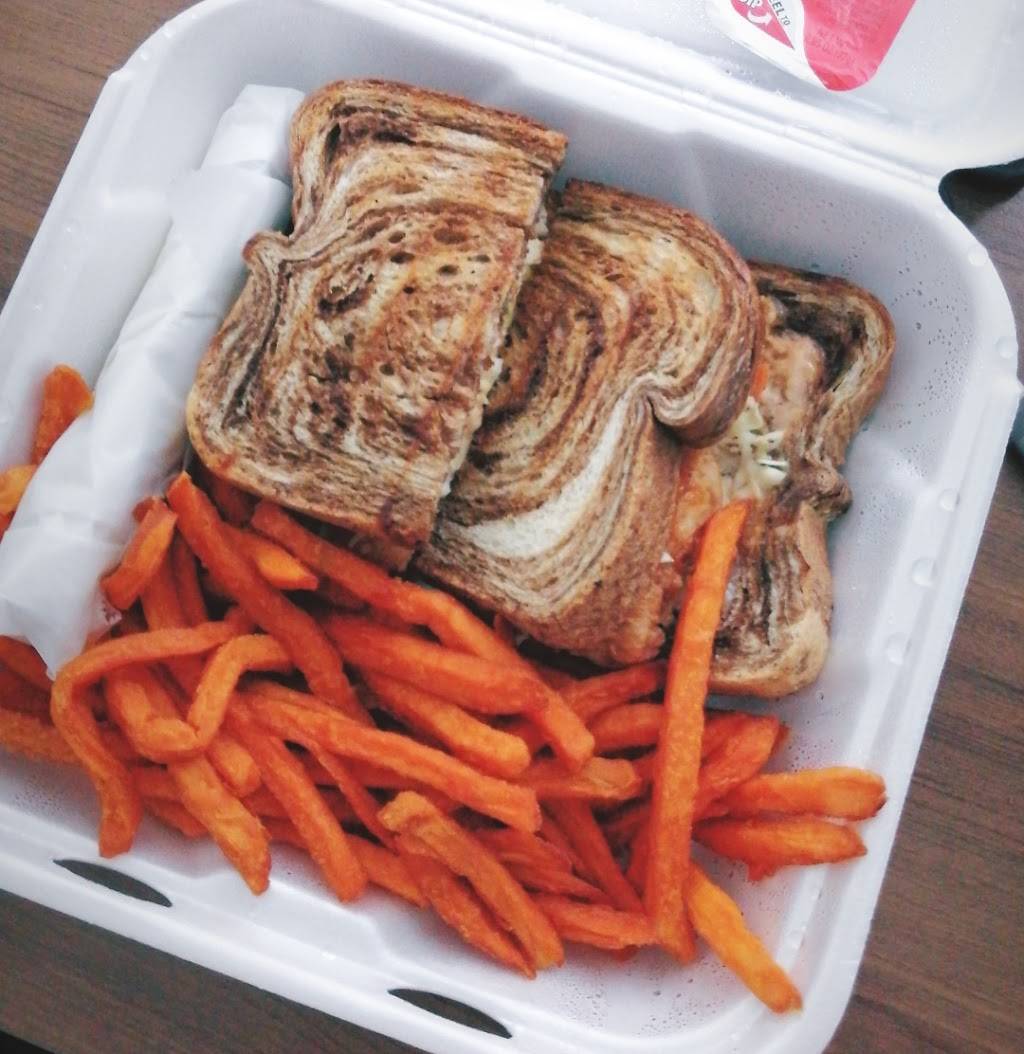 J J Muggs Stadium Grill | restaurant | 1203 Town Center Dr, Jupiter, FL 33458, USA | 5616309669 OR +1 561-630-9669