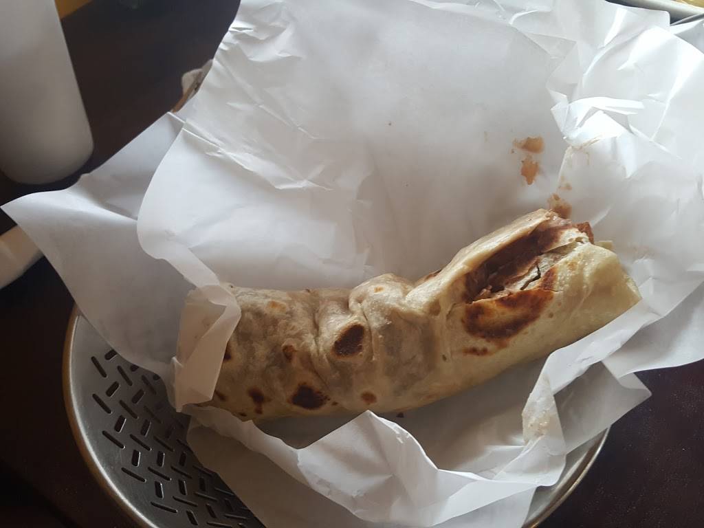 Los Robertos | restaurant | 12670 Hesperia Rd, Victorville, CA 92395, USA | 7602439422 OR +1 760-243-9422