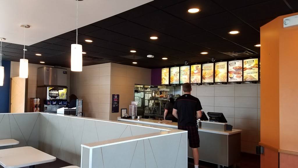 Taco Bell | meal takeaway | 2030 N Mitchell St, Cadillac, MI 49601, USA | 2317791380 OR +1 231-779-1380