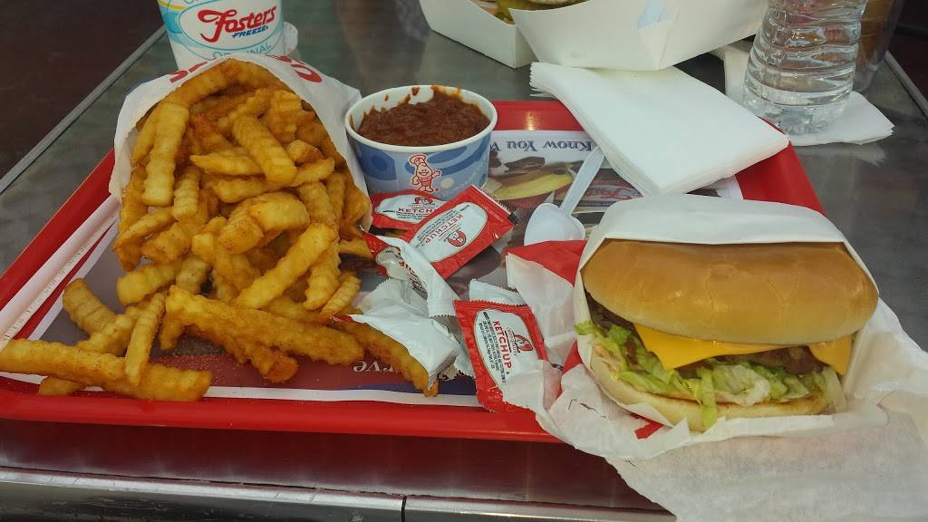 Fosters Freeze | restaurant | 201 S Glenoaks Blvd, Burbank, CA 91502, USA | 8188465906 OR +1 818-846-5906