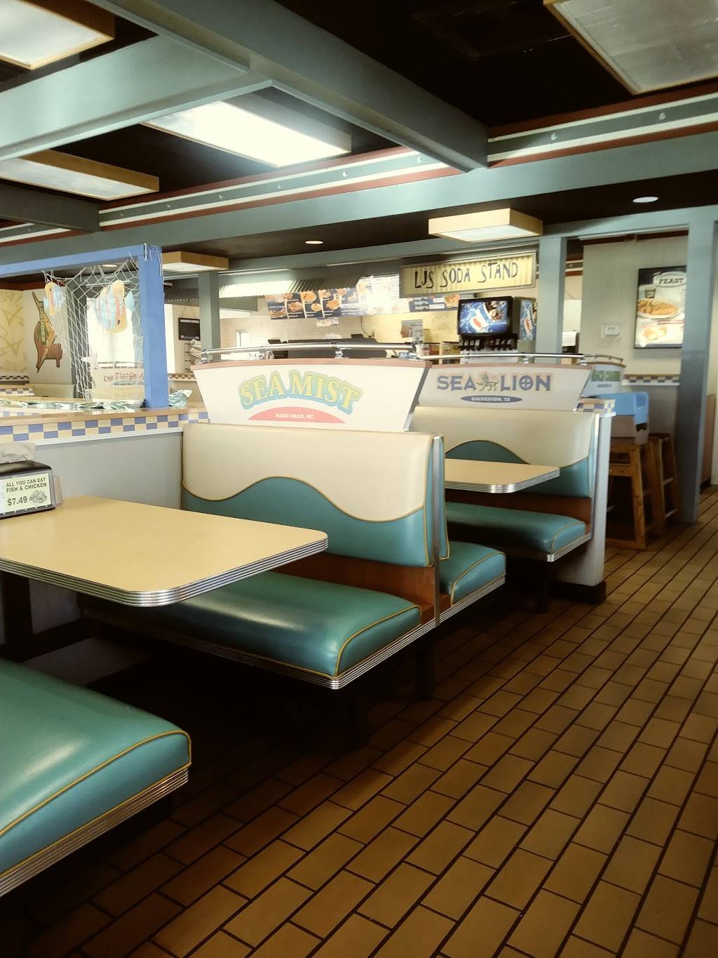 Long John Silvers | restaurant | 904 Cleveland St, Elyria, OH 44035, USA | 4403660565 OR +1 440-366-0565