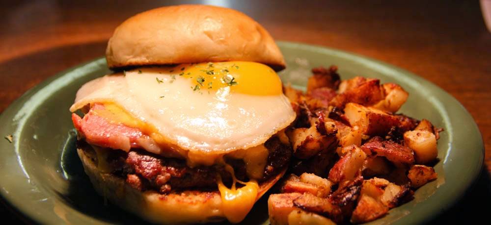 Crystal Cafe | restaurant | 1681 Benzie Hwy, Benzonia, MI 49616, USA | 2313834395 OR +1 231-383-4395