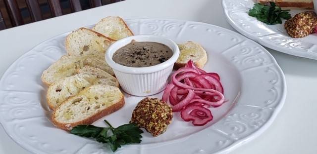 The Northampton Hotel Cafe | restaurant | 1 Mason Ave, Cape Charles, VA 23310, USA | 7576953750 OR +1 757-695-3750